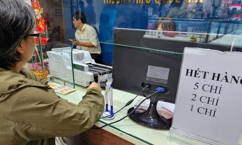 Thị trường vàng căng thẳng vì nguồn cung khan hiếm