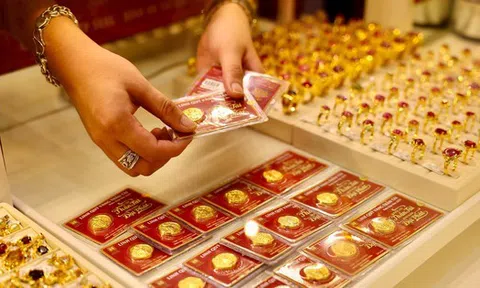 Chiều 23/4: Giá vàng lao dốc mạnh, giảm tới 5 triệu đồng trong vòng 24h