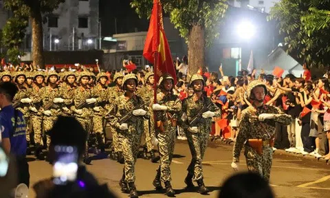 Sáng nay (27-4), tổng duyệt diễu binh, diễu hành; nhiều tuyến đường cấm xe từ 3 giờ