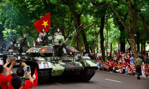 Choáng ngợp hình ảnh Su-30MK2, Yak-130 lần đầu thả bẫy nhiệt và dàn vũ khí, khí tài tại Lễ tổng duyệt A80