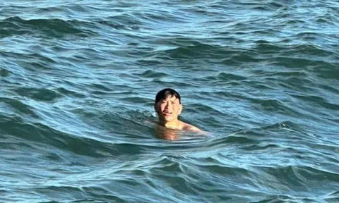 Kỳ tích: Tìm thấy người thứ 2 trong 3 người ở Lý Sơn bị sóng cuốn trôi sau 2 ngày