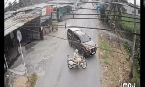 Truy tìm tài xế ô tô bán tải tông CSGT rồi bỏ trốn