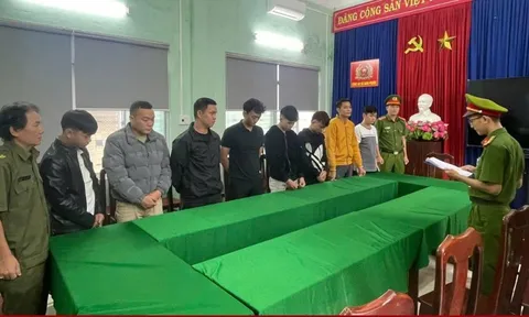 Thi hành lệnh bắt tạm giam Văn Anh Tài và 9 người khác