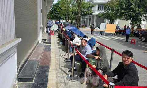 Hết cảnh xếp hàng mua nhà ở xã hội, người dân Hà Nội chỉ cần điền mẫu trên iHanoi