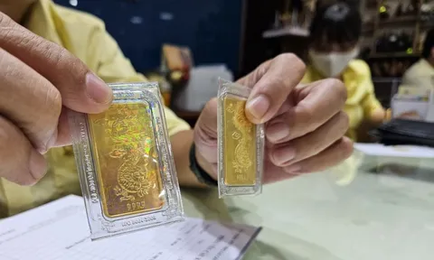 Giá vàng hôm nay 14-12: Tăng vọt, vẫn được dự báo bất ngờ
