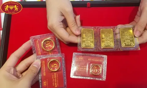 Giá vàng hôm nay 29/12: Sắp chạm ngưỡng 160 triệu đồng/lượng