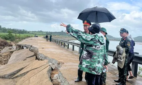 Cận cảnh hiện trường vụ sập bờ kè làm 4 người tử vong ở Đắk Lắk