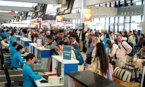 Đi làm Tết Nguyên đán, người lao động được hưởng bao nhiêu phần trăm lương?