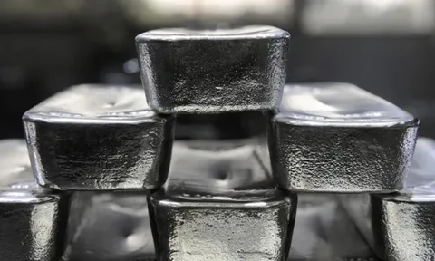 Kỷ lục: Quỹ bạc lớn nhất thế giới tung gần 3 tỷ USD bắt đáy