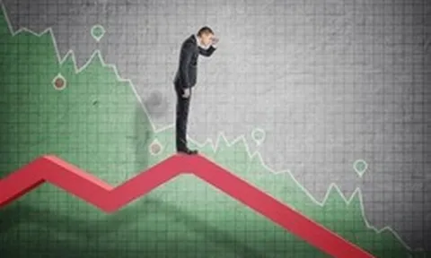 Góc nhìn chuyên gia: Giai đoạn biến động mạnh chưa chắc kết thúc, kịch bản VN-Index lùi về 1.570 điểm cần được tính đến