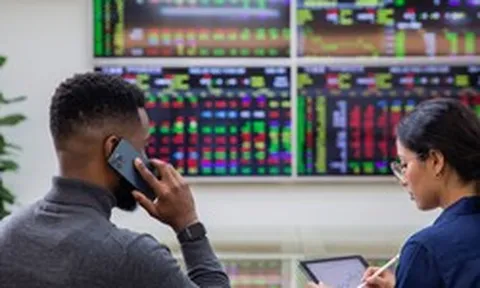 Chứng khoán 20-4: Lý do cổ phiếu Vinhomes bật tăng kịch trần