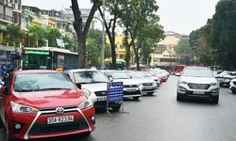 Hà Nội muốn thu phí tối đa tới 400.000 đồng/m2 vỉa hè, lòng đường làm nơi trông giữ ô tô