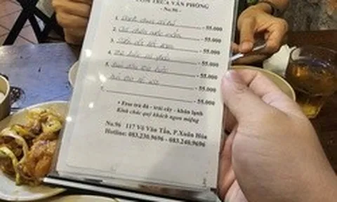 Từ quán cơm đến cà phê lề đường đều than khó giữ giá bán như cũ
