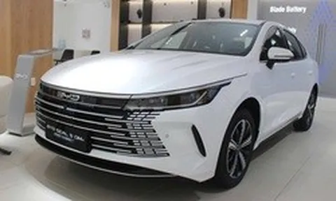 BYD Seal 5 giảm giá mạnh còn 626 triệu đồng, đấu Mazda3, K3 bằng PHEV chạy 120km không cần xăng