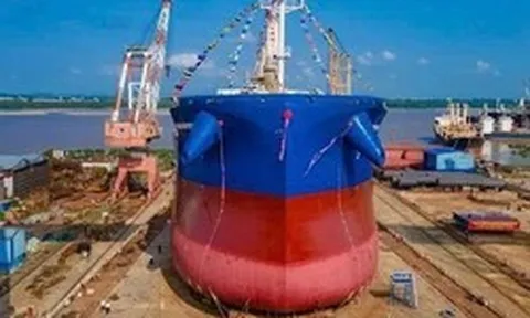 Việt Nam xác lập kỷ lục với tàu lớn nhất thế giới, thành công làm được điều chưa từng có trong lịch sử