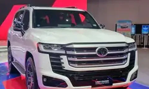 Rộ tin Toyota Land Cruiser hybrid sắp bán ở Việt Nam