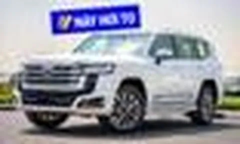 Đại lý báo Toyota Land Cruiser hybrid ra mắt Việt Nam trong tháng 9, khách muốn nhận xe sớm phải trả thêm gần 900 triệu đồng
