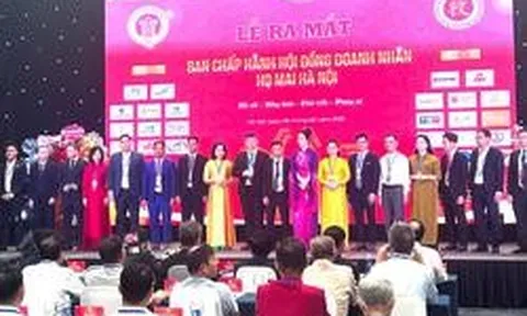Diễn viên Mai Thu Huyền có vai trò mới trong giới doanh nhân, ông Mai Hữu Tín bất ngờ tiết lộ chi tiết đặc biệt