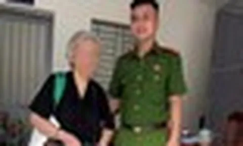 Nhận tin báo khẩn về người phụ nữ SN 1950 đang rút sổ tiết kiệm 600 triệu đồng, công an tức tốc đến ngân hàng để xác minh