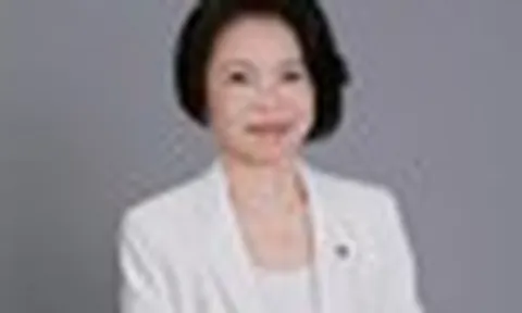 Trở thành người giàu thứ 2 Việt Nam, khối tài sản khổng lồ của bà Phạm Thu Hương đến từ đâu?