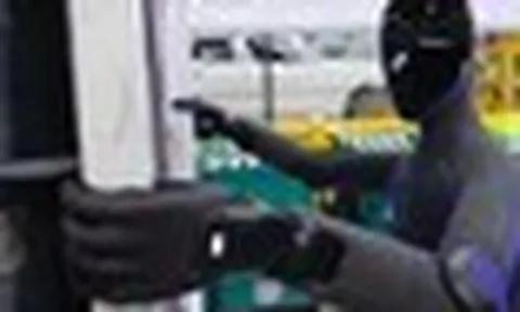 Tầm nhìn cực đỉnh của ông Phạm Nhật Vượng: robot hình người tràn vào các nhà máy sản xuất ô tô, Tesla cùng Hyundai, BMW đồng loạt tăng tốc