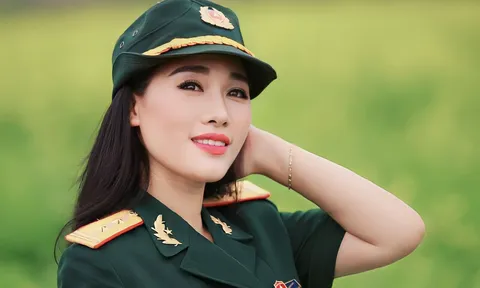 Thượng tá, NSƯT Hương Giang: Hơn 30 năm "nặng lòng" với âm nhạc Việt