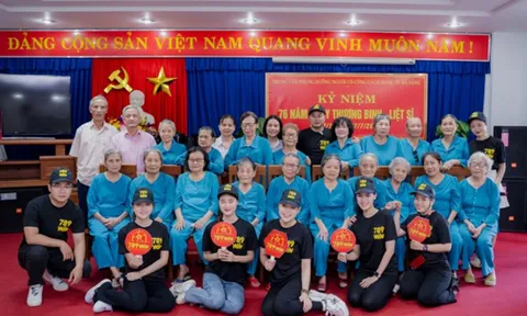 Cùng đồng hành với 789win tới thăm và tặng quà các cụ có công cách mạng tại Trung tâm phụng dưỡng ở Đà Nẵng