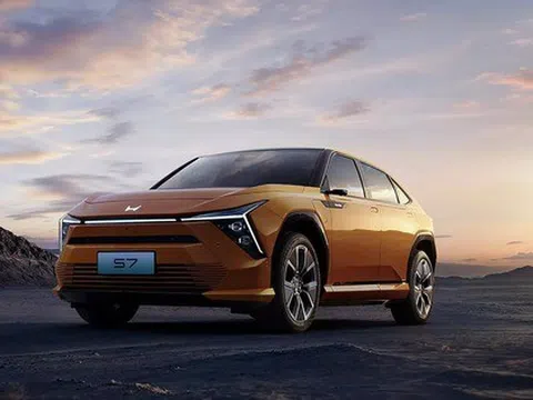 SUV điện ngang cỡ CR-V đẹp 'hết nước chấm' của Honda ra mắt - giá tương đương 900-1.090 triệu đồng, chạy 640 km mới cần sạc