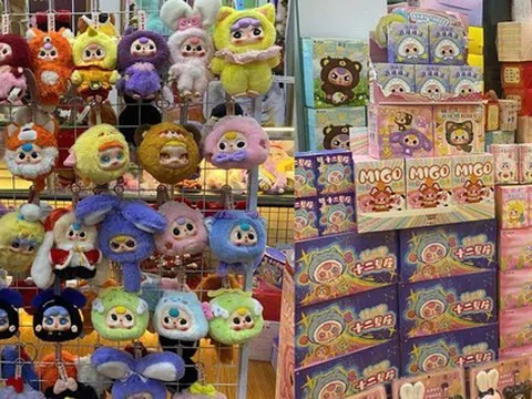 Đồ chơi Baby Three ế chỏng ế chơ