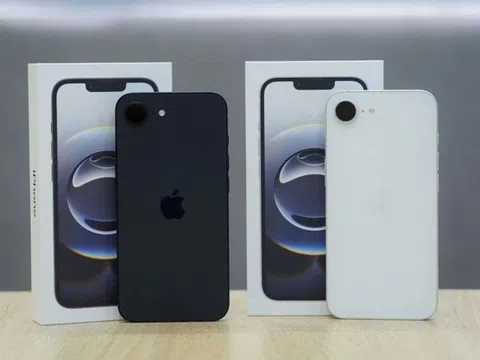 Bất ngờ: iPhone mới ra mắt của Apple vừa lên kệ đã phải giảm giá mạnh, các chuỗi chỉ lãi 200.000 - 300.000 đồng/máy