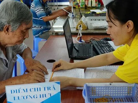 Từ năm 2025, 3 trường hợp nào nghỉ hưu sớm không bị trừ % lương hưu?