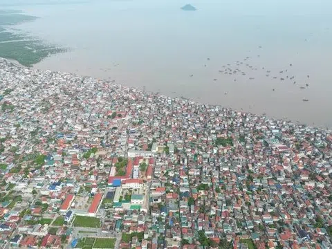 Xã nhỏ nhất Việt Nam: Mật độ dân số 40.000 người/km2, rau ở quê đắt ngang phố