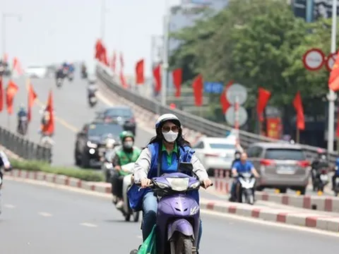 Miền Bắc tăng nhiệt trước khi chuyển mưa dông