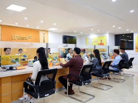 Chính sách mới về thuế quan làm khó việc giảm lãi suất