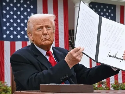 Chuyên gia nói gì về mục đích của đoàn đặc phái viên được Tổng Bí thư cử sang Mỹ đàm phán thuế quan?