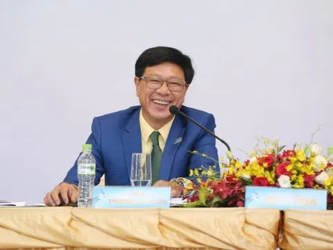 Chủ tịch HQC Trương Anh Tuấn bất ngờ đăng ký mua 4% công ty sau khi cổ phiếu giảm sàn 4 phiên liên tiếp