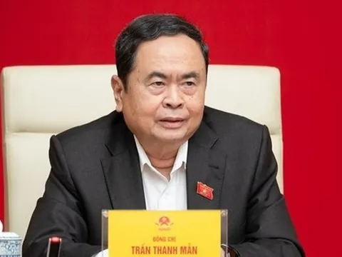 Chủ tịch Quốc hội ký, ban hành nghị quyết về công tác cán bộ