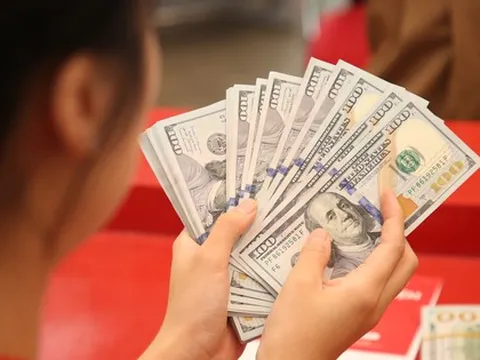 Giá USD ngân hàng sáng 10/4 quay đầu giảm mạnh 200 đồng