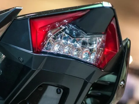 Giá xe máy cũng rò đáy: Hãng Nhật đang 'cắt giá' vài chục triệu, có xe vài trăm triệu, tặng quà đắt tiền