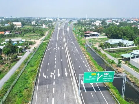 Vượt nắng, thắng mưa, làm xuyên lễ, cao tốc 6 tỷ USD của Việt Nam nhận 5 tin vui mới