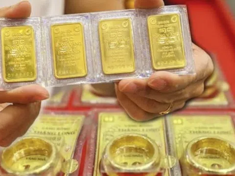 Giá SJC xô đổ mọi kỷ lục, nhiều người chen chân mua vàng nhẫn