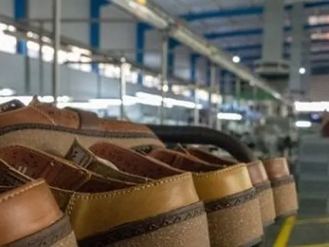 Mỹ 'chốt đơn' gần 2 tỷ USD cho một mặt hàng của Việt Nam: Nước ta là á quân xuất khẩu của thế giới, hơn 150 quốc gia đặt gạch mua hàng