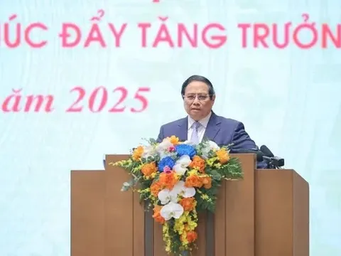 Thủ tướng: Loại bỏ toàn bộ các thủ tục hành chính rườm rà cho doanh nghiệp