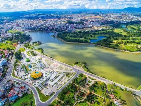 Sau sáp nhập, đây sẽ là tỉnh rộng nhất Việt Nam, có cả núi và biển, kinh tế vào top 10 cả nước