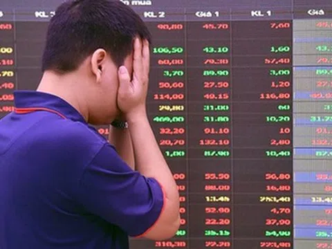 Giá vàng lên 114 triệu đồng/lượng: 'Hối hận vì lỡ bán 5 lượng vàng bố mẹ gửi để đu đỉnh cổ phiếu FPT'