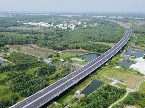 Diện mạo cao tốc Bến Lức - Long Thành sắp thông xe kỹ thuật