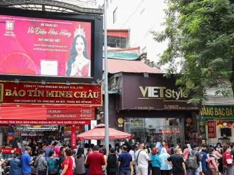 Khách mua 1 chỉ vàng, cửa hàng hẹn 10 ngày sau trả