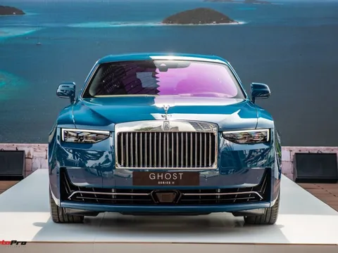 Ra mắt Rolls-Royce Ghost Series II giá từ 34,9 tỷ đồng: ‘Thảm bay’ của giới đại gia Việt