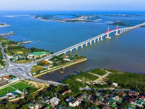 2 tỉnh giống "Việt Nam thu nhỏ" có núi, biên giới, sân bay, cảng biển…, không thuộc diện sáp nhập, có gì đặc biệt?