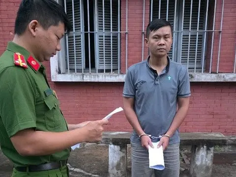 Công an TP HCM bắt một nhân viên công ty dược